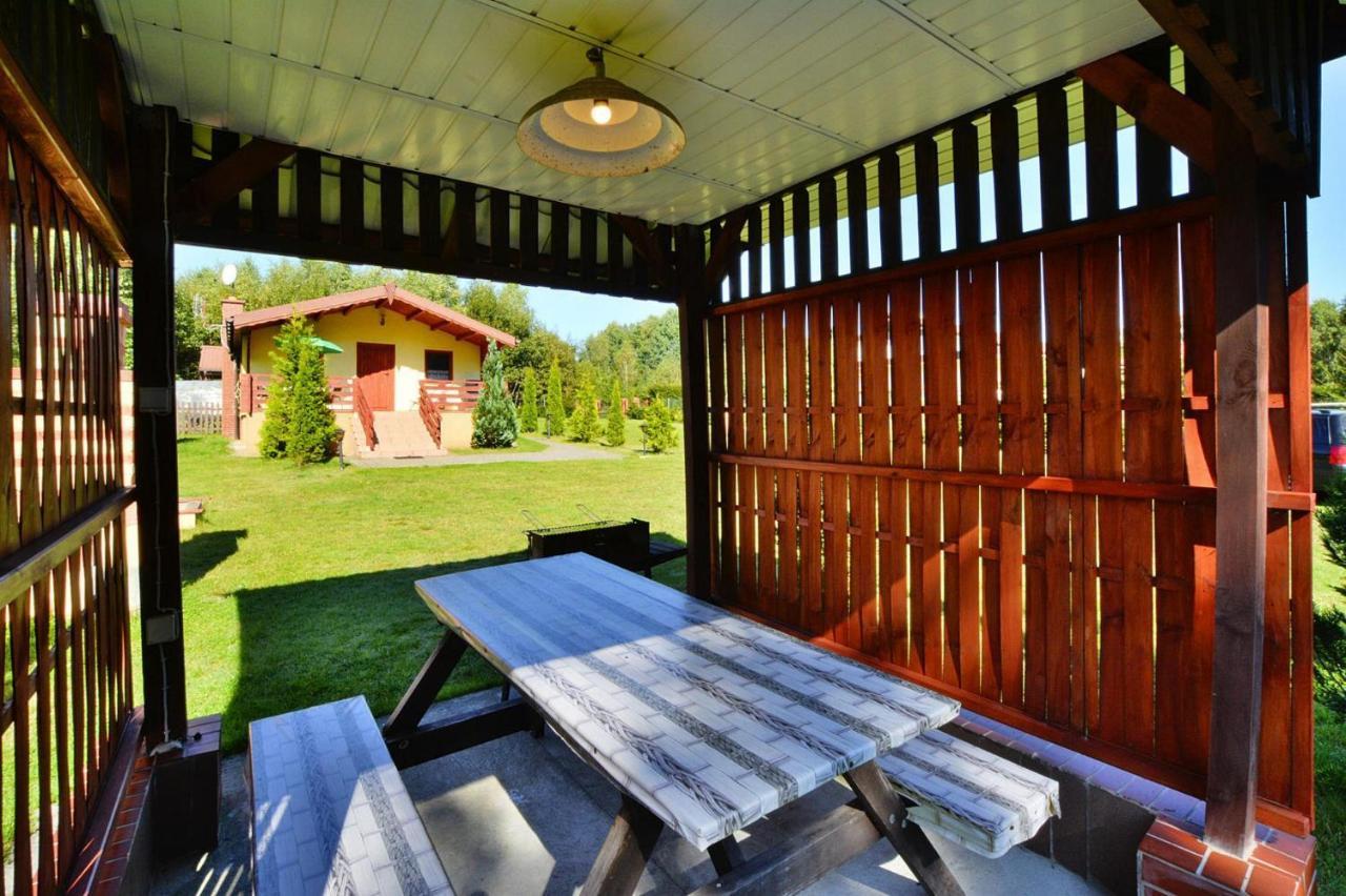 Holiday Home Close To The Lake Shore, Dabrowica Dabrowica  Eksteriør bilde